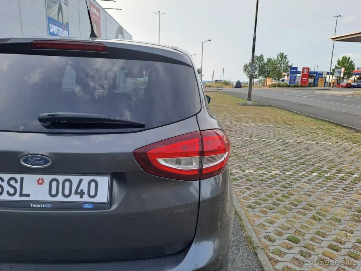 2015 Ford C-MAX - 17