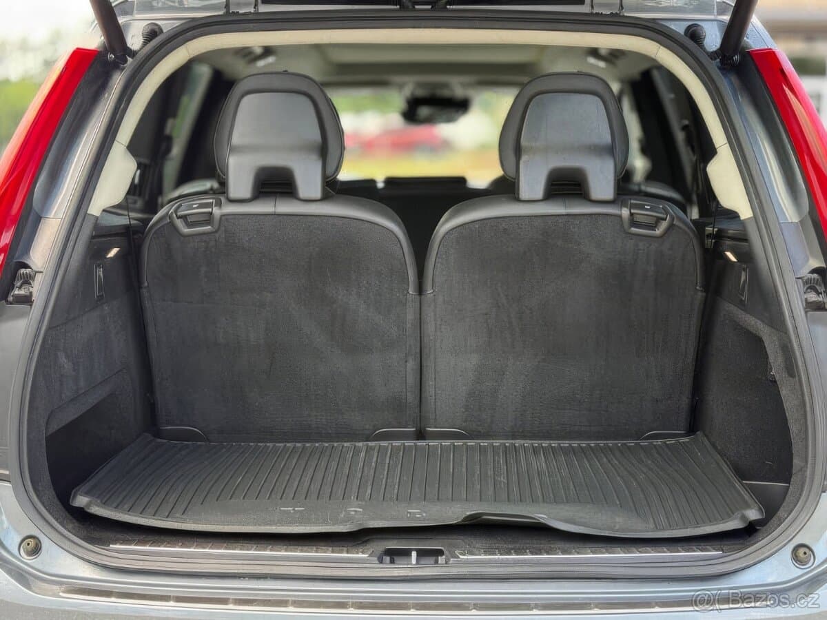 2019 Volvo XC90 - 17