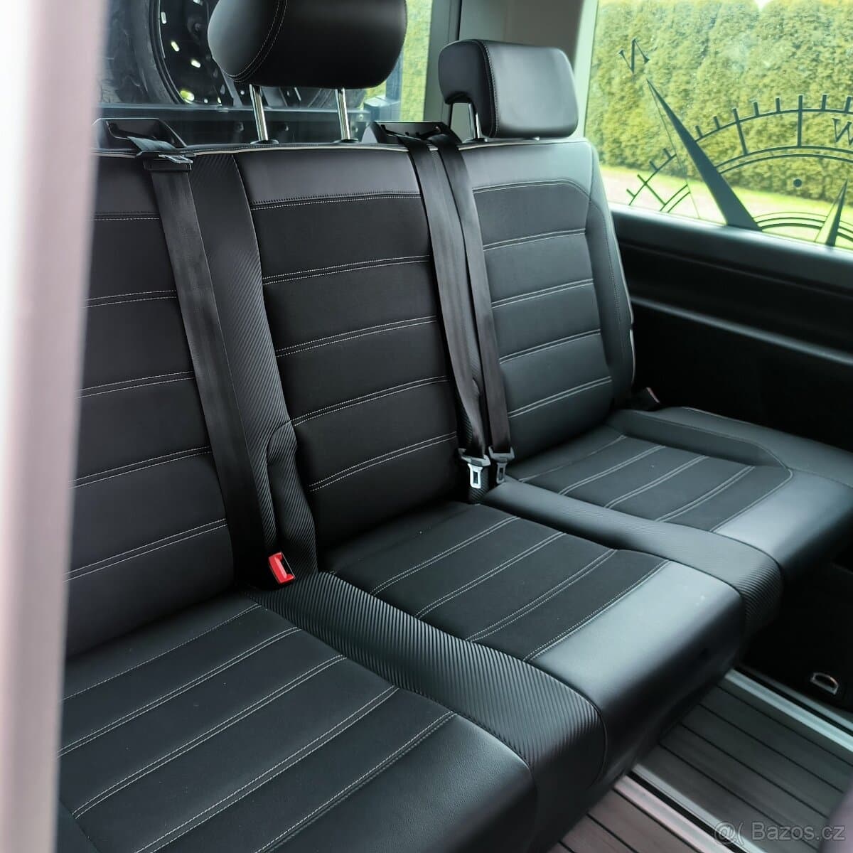 Volkswagen MULTIVAN - 17