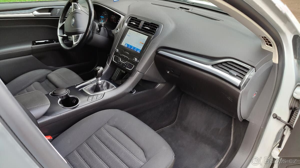 2022 Ford MONDEO - 17