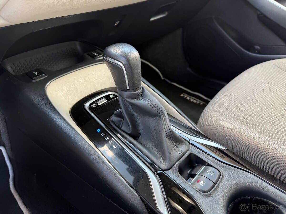 2022 Toyota COROLLA - 17