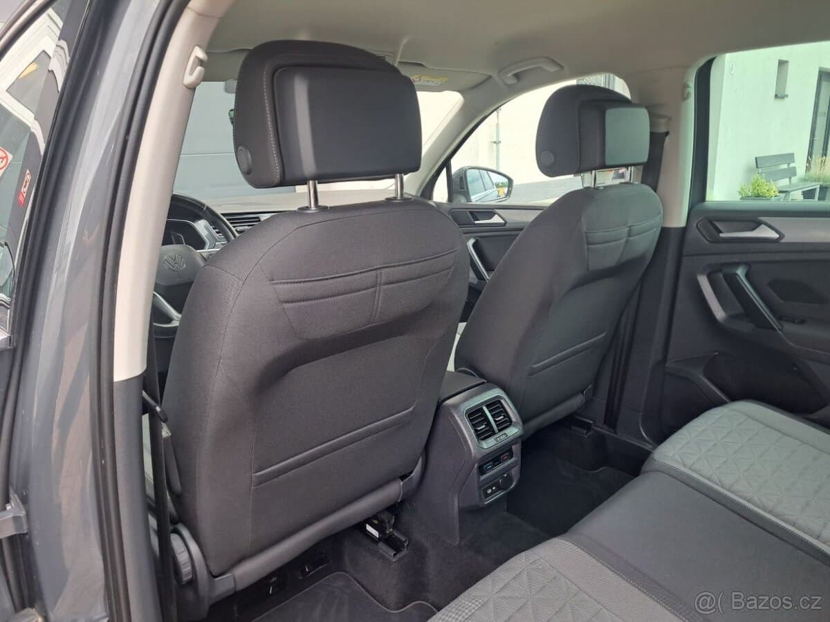 2021 Volkswagen TIGUAN - 17