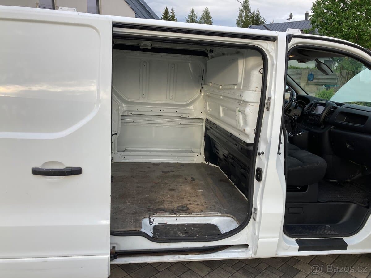 2015 Opel VIVARO - 17
