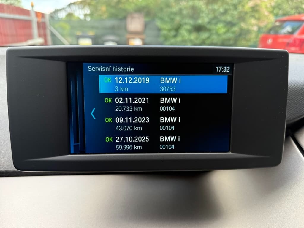2019 BMW i3 - 17