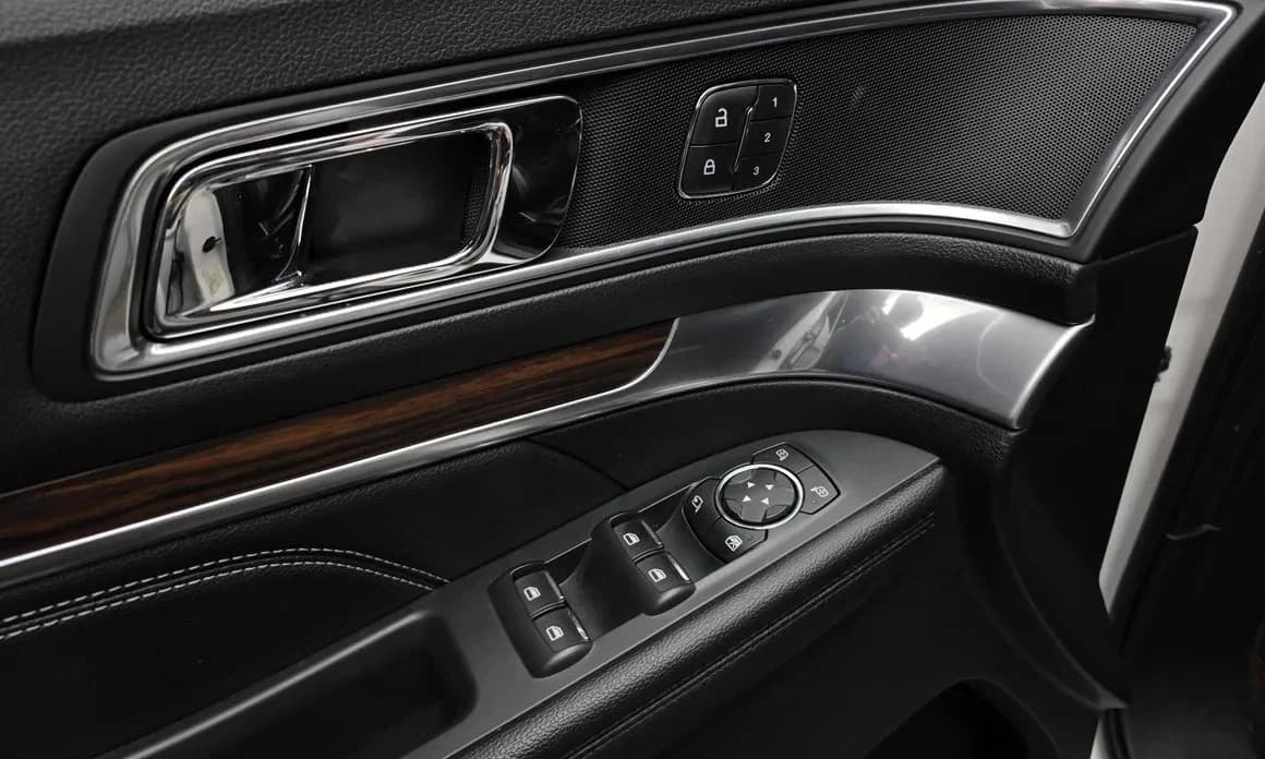 2018 Ford EXPLORER - 17