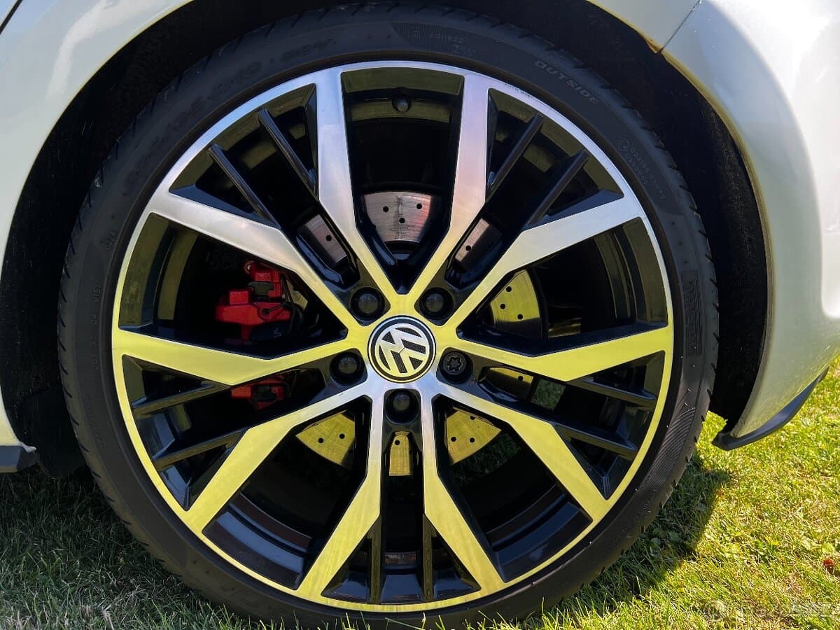 2014 Volkswagen GOLF - 17