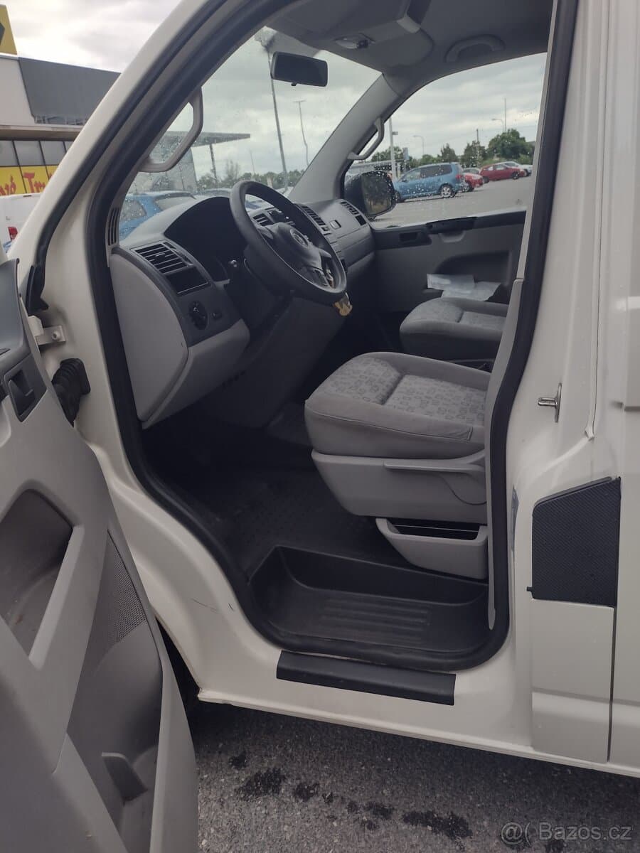 2012 Volkswagen TRANSPORTER - 17