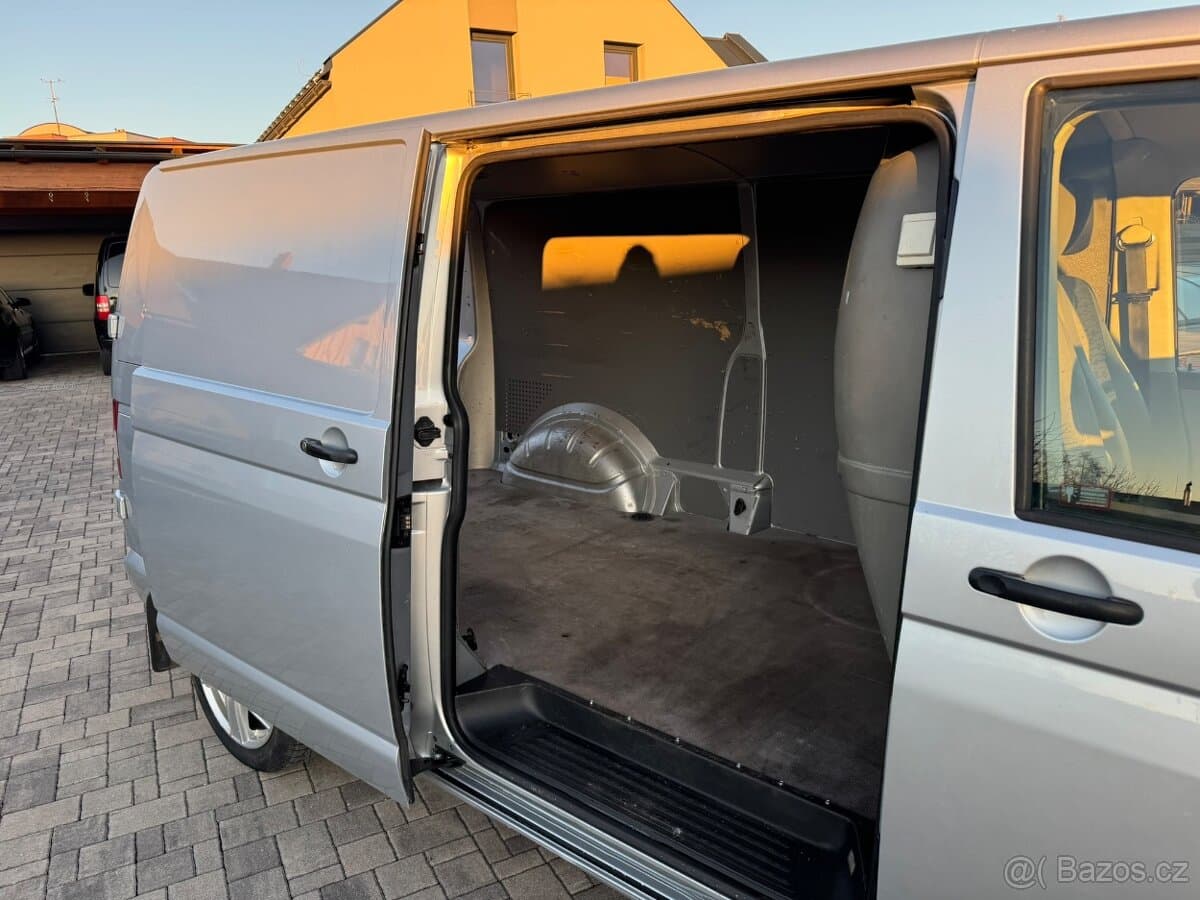 2013 Volkswagen TRANSPORTER - 17