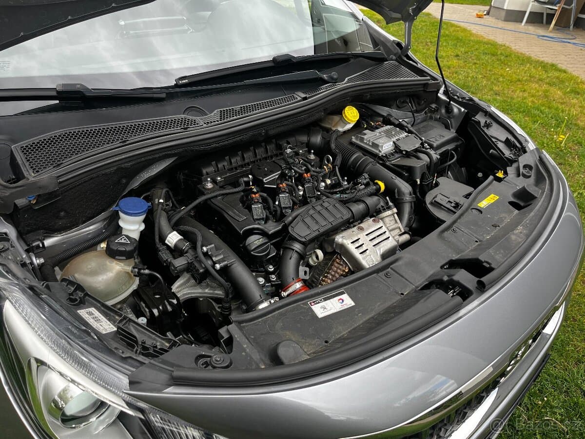 2017 Peugeot 2008 - 17