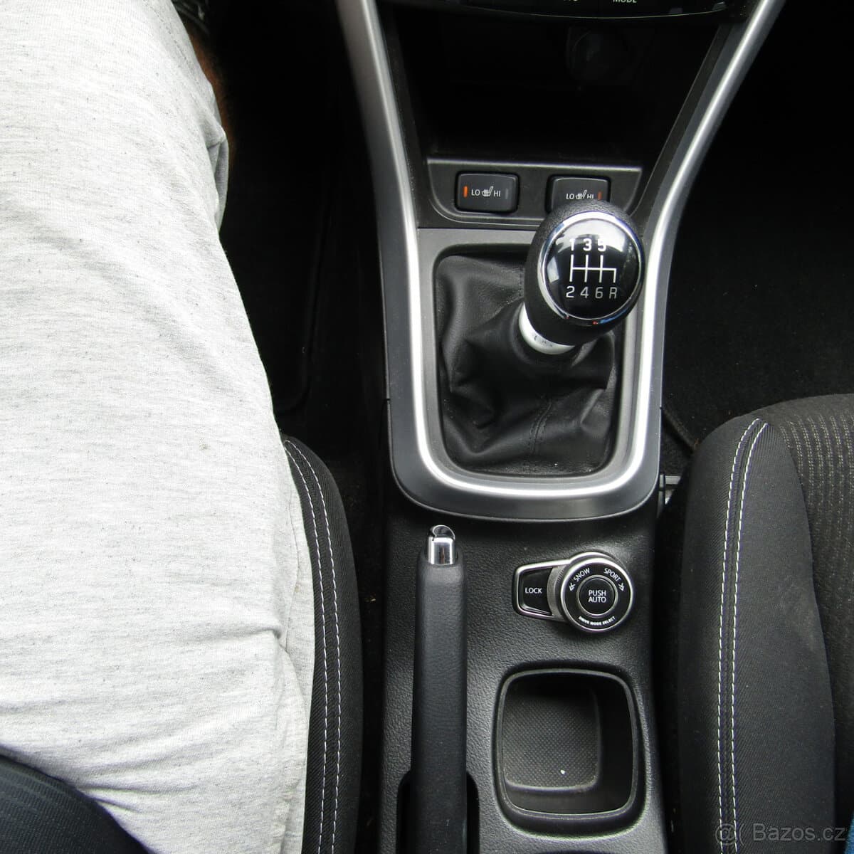 2019 Suzuki S-CROSS - 17
