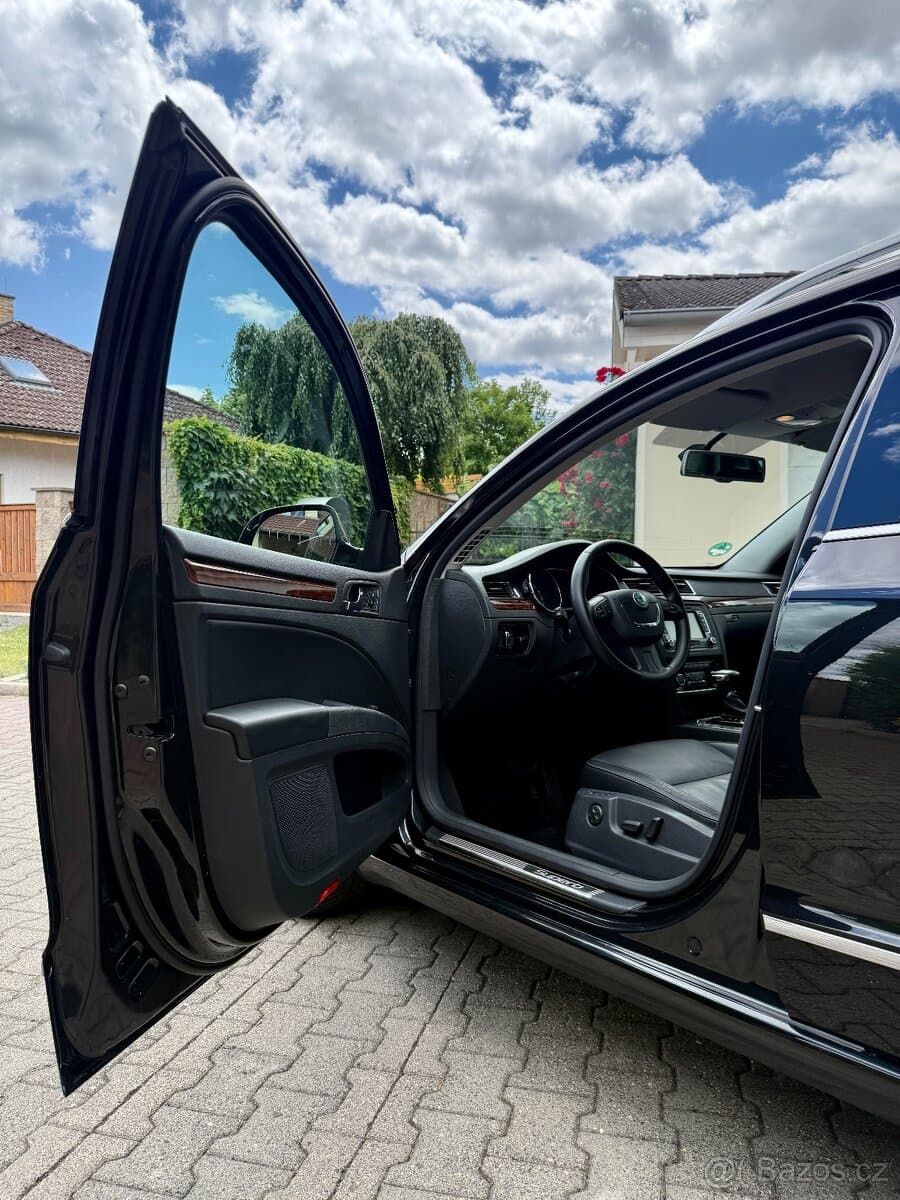 2012 Škoda SUPERB - 17