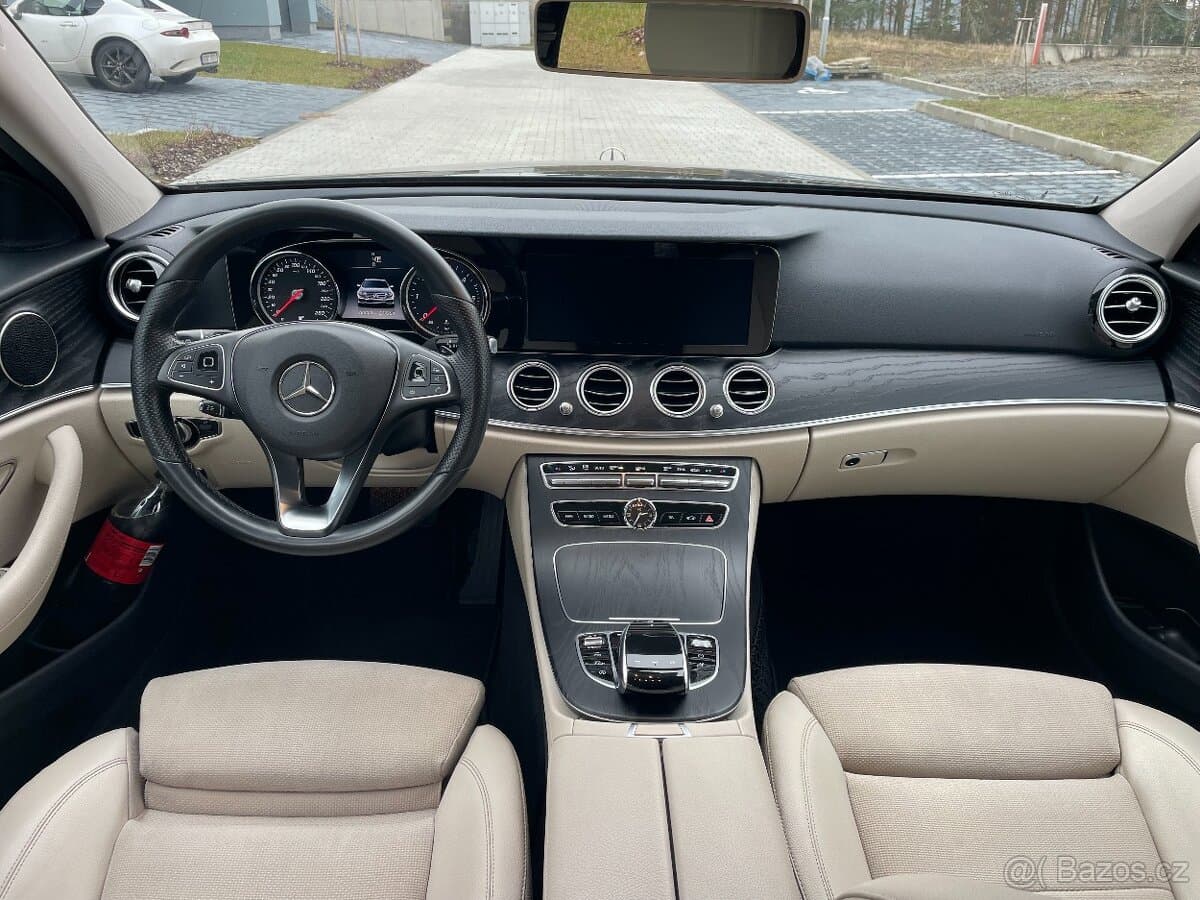 2017 Mercedes-Benz OSTATNÍ - 17