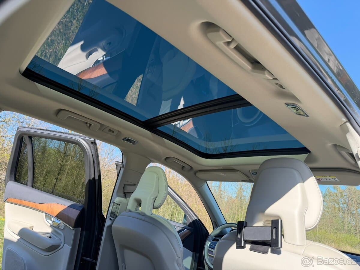 2017 Volvo XC90 - 17