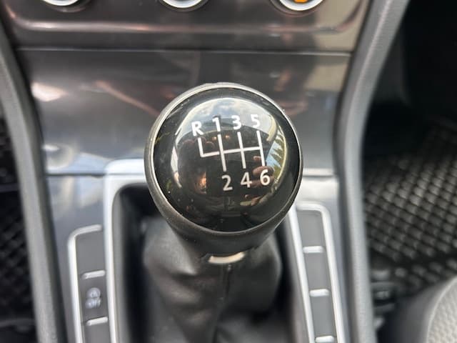 2017 Volkswagen GOLF - 17