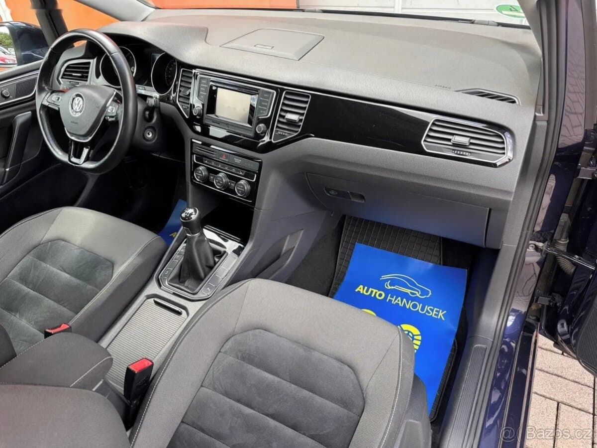 2015 Volkswagen GOLF - 17