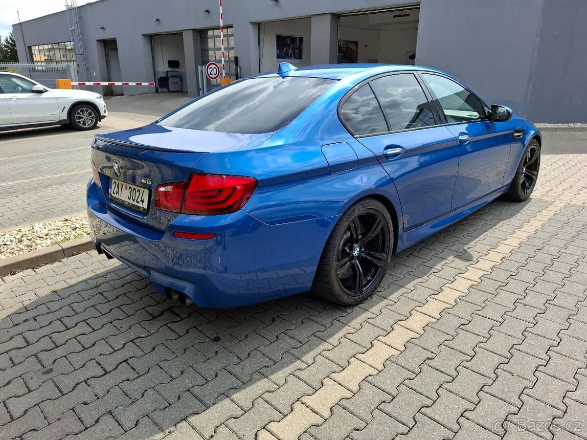2012 BMW M5 - 17