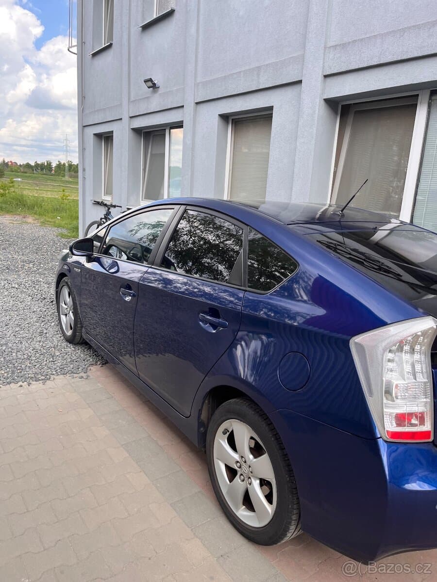 Toyota PRIUS - 17
