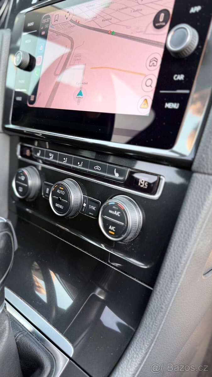 2018 Volkswagen GOLF - 17