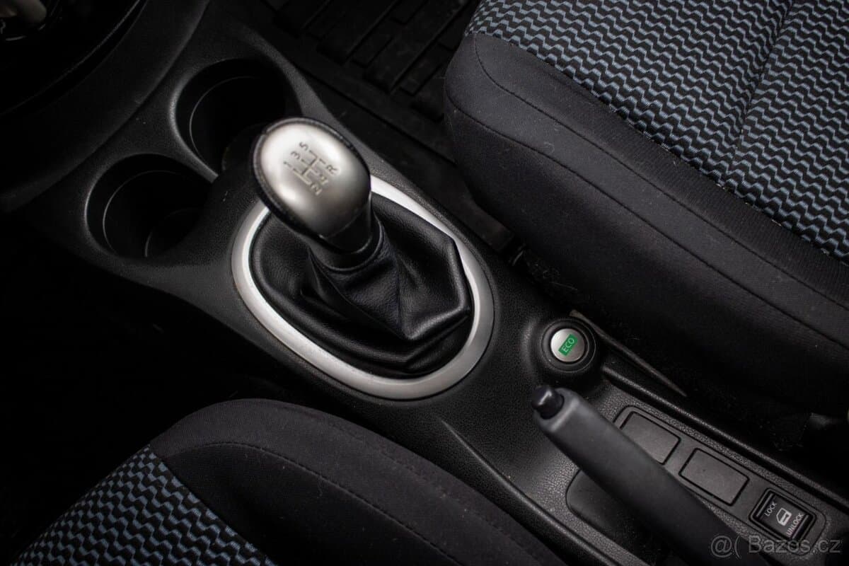 2015 Nissan NOTE - 17