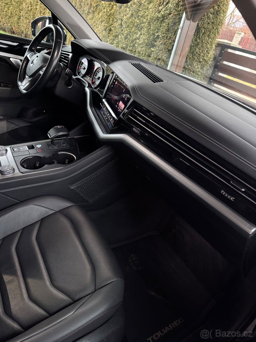 2020 Volkswagen TOUAREG - 17