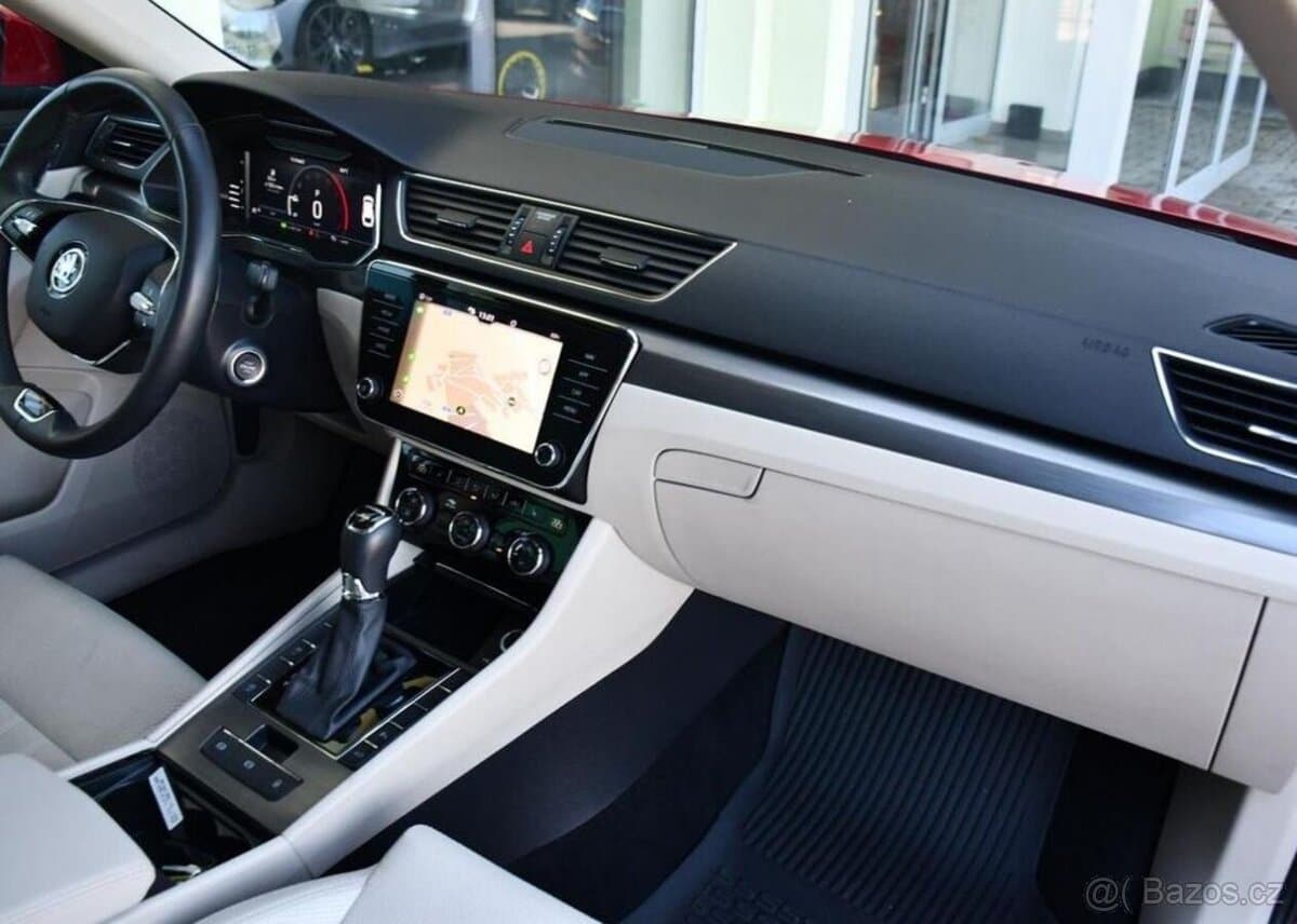 2022 Škoda SUPERB - 17