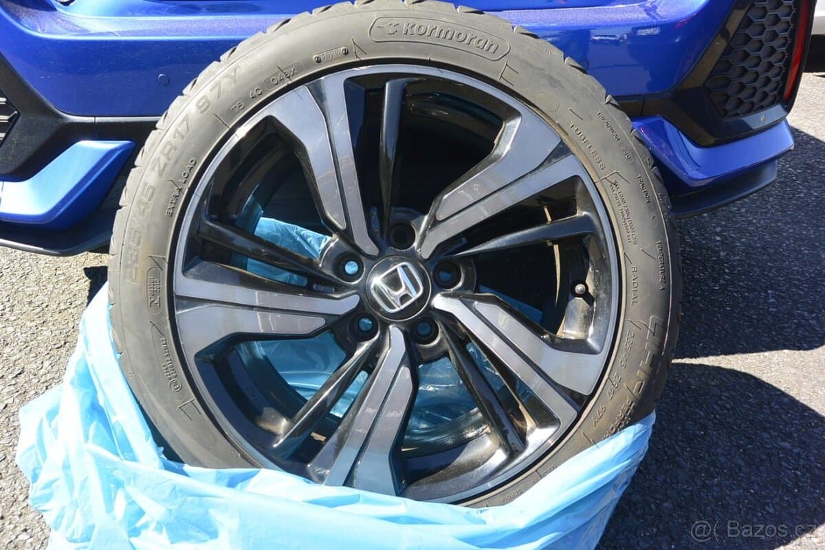 2017 Honda CIVIC - 17