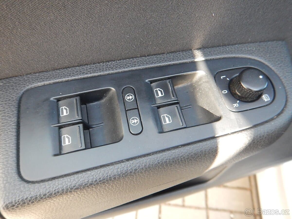 2013 Volkswagen SHARAN - 17