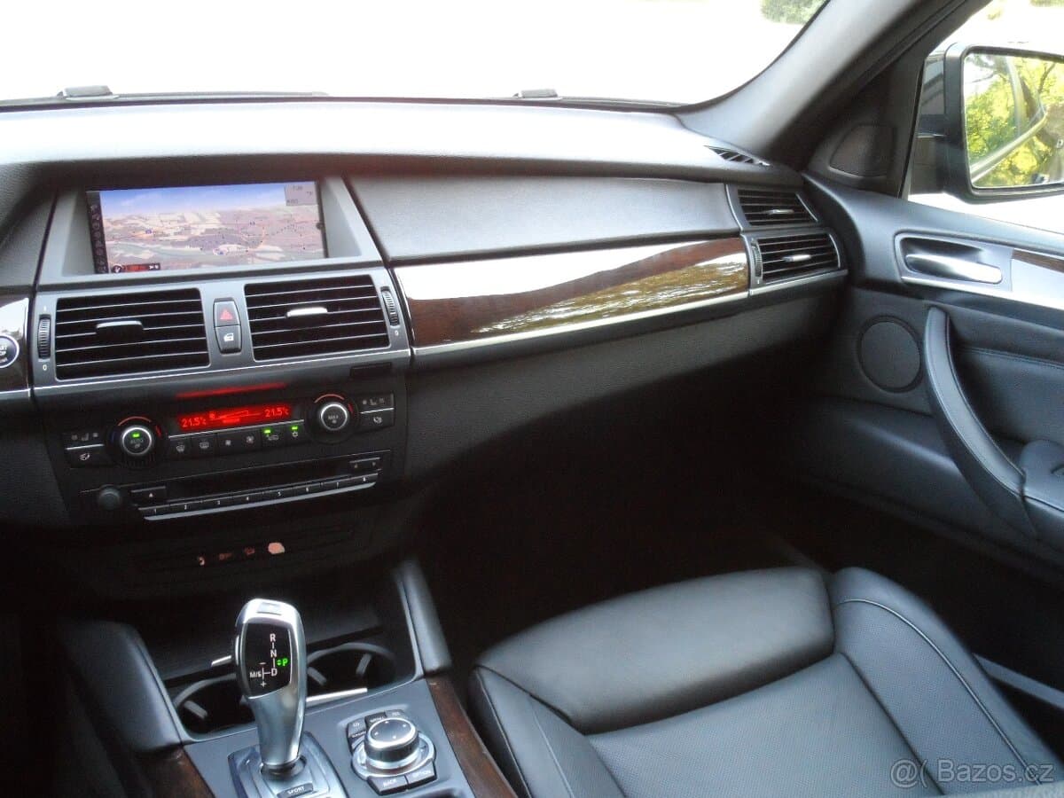 2012 BMW X6 - 17