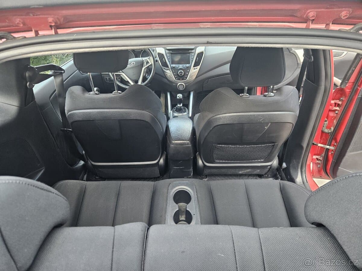 2012 Hyundai VELOSTER - 17