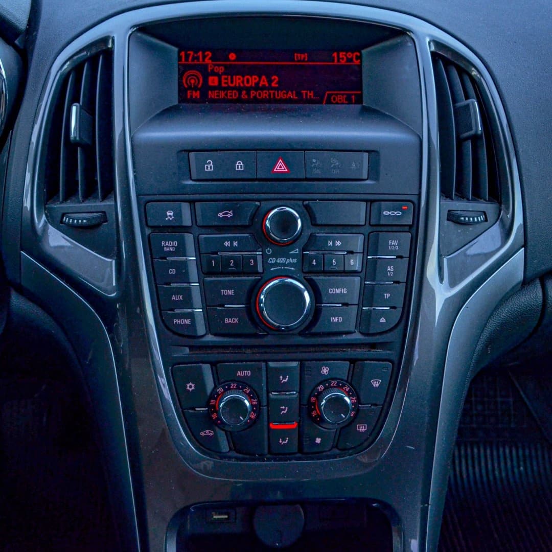 2014 Opel ASTRA - 17