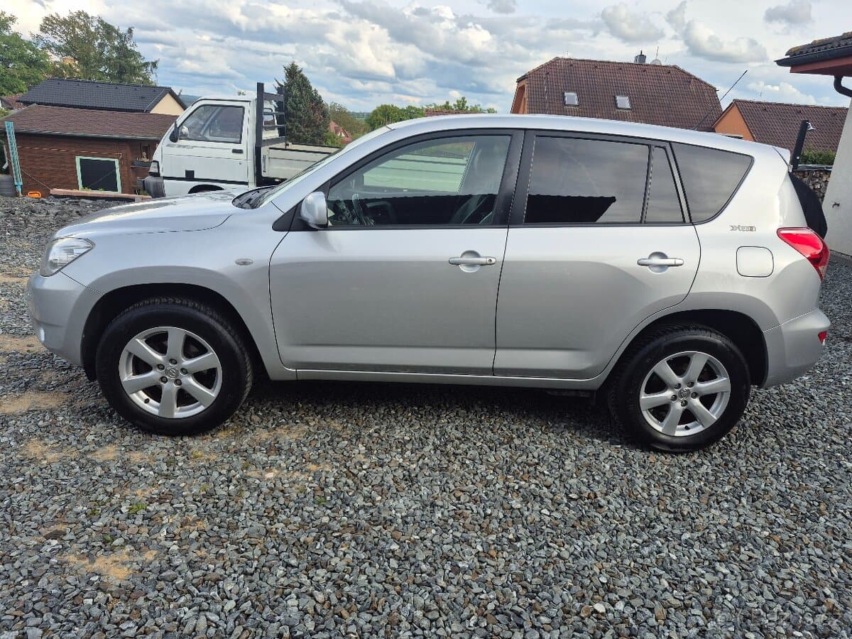2009 Toyota RAV4 - 17
