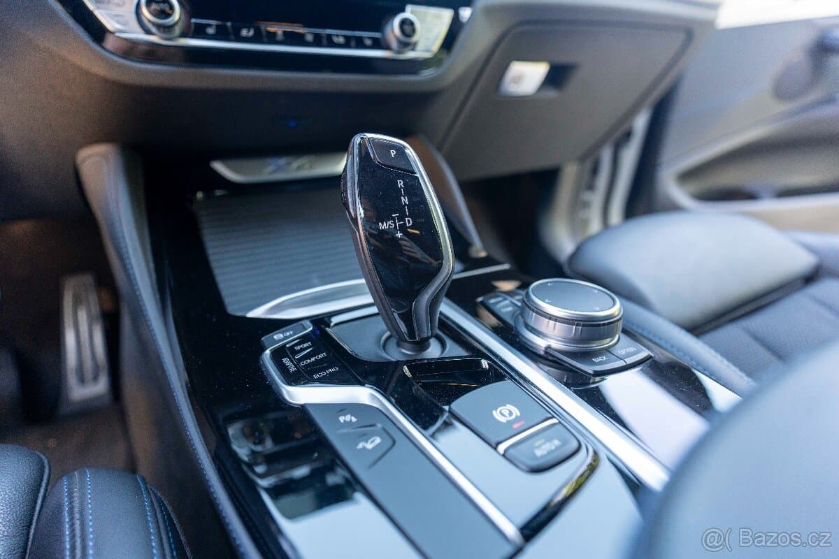 2021 BMW X4 - 17