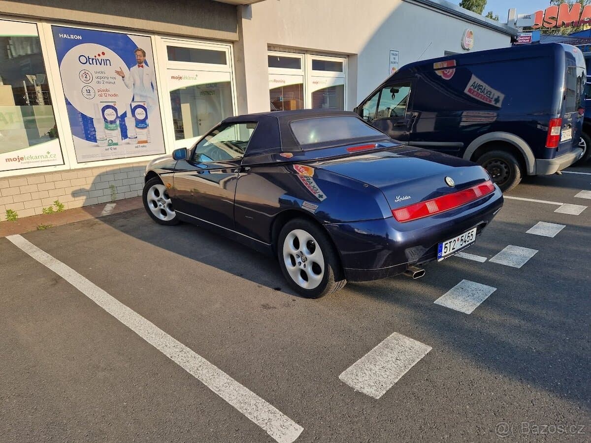 2000 Alfa Romeo SPIDER - 17