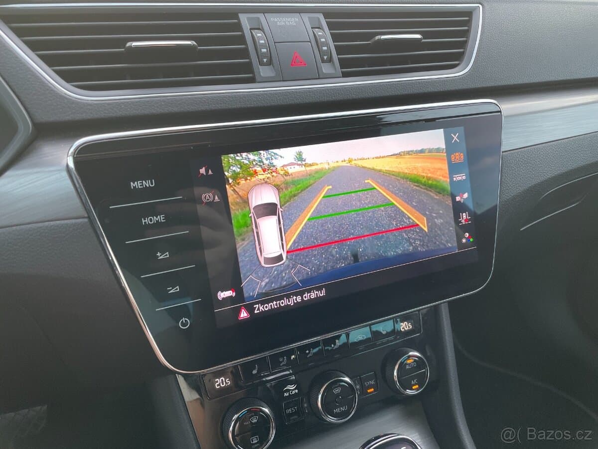 2020 Škoda SUPERB - 17