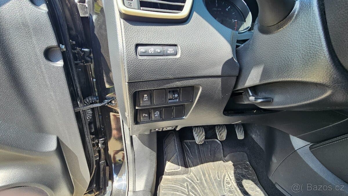 2014 Nissan QASHQAI - 17