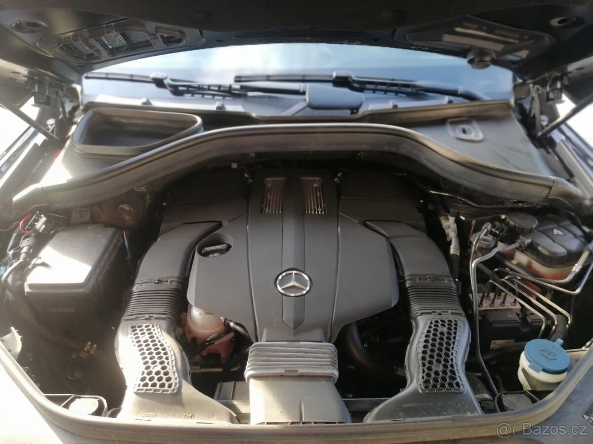 2016 Mercedes-Benz GL - 17