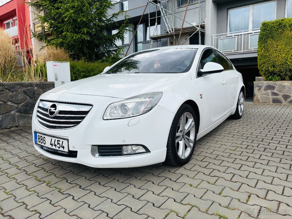 2012 Opel INSIGNIA - 17