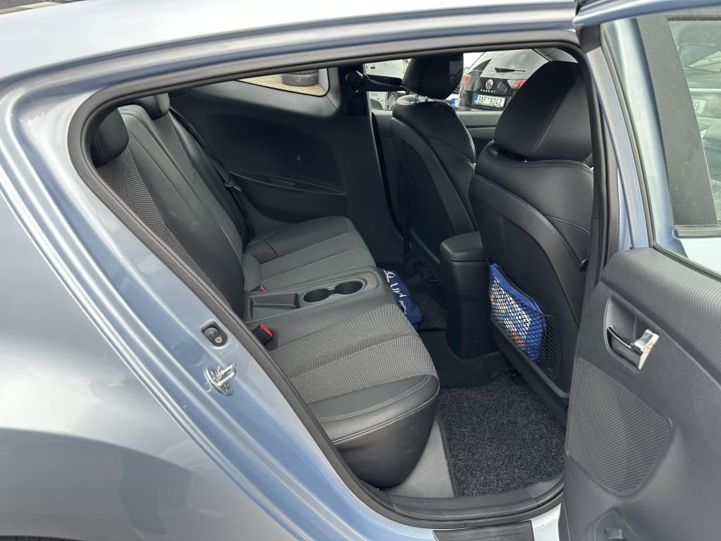 2013 Hyundai VELOSTER - 17