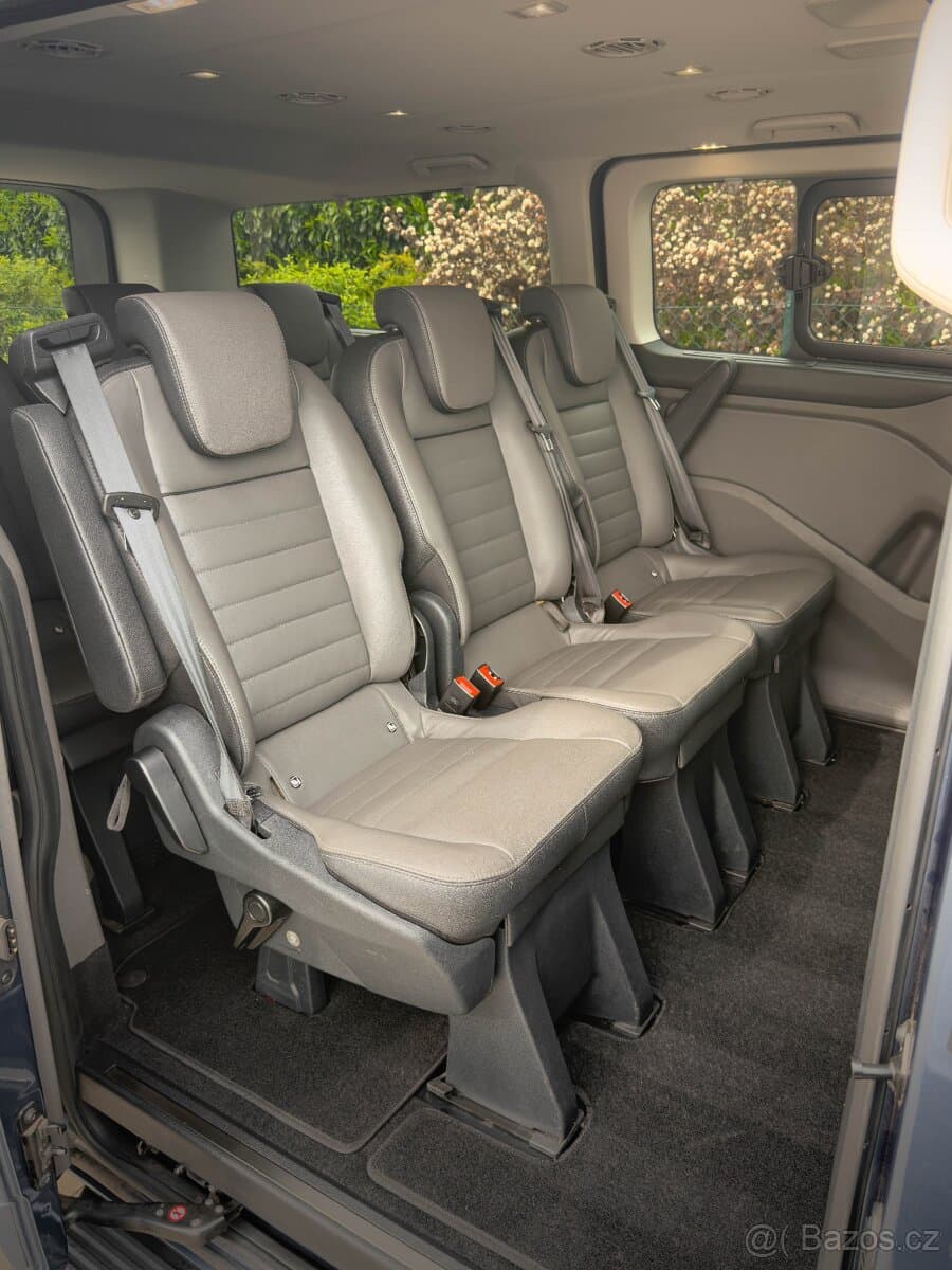 2020 Ford TOURNEO - 17