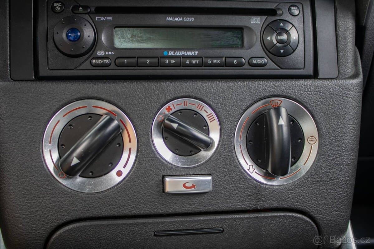 2002 Audi TT - 17