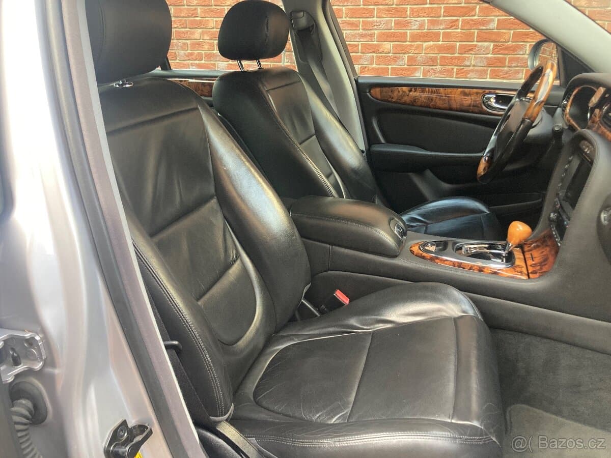 2005 Jaguar XJ - 17
