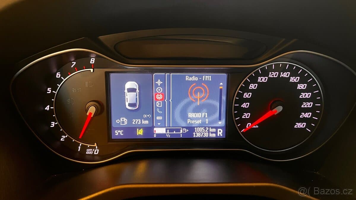 2011 Ford MONDEO - 17