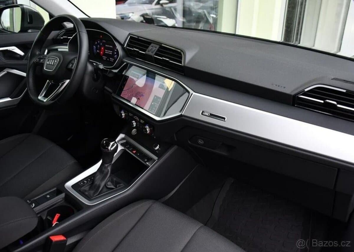 2020 Audi Q3 - 17