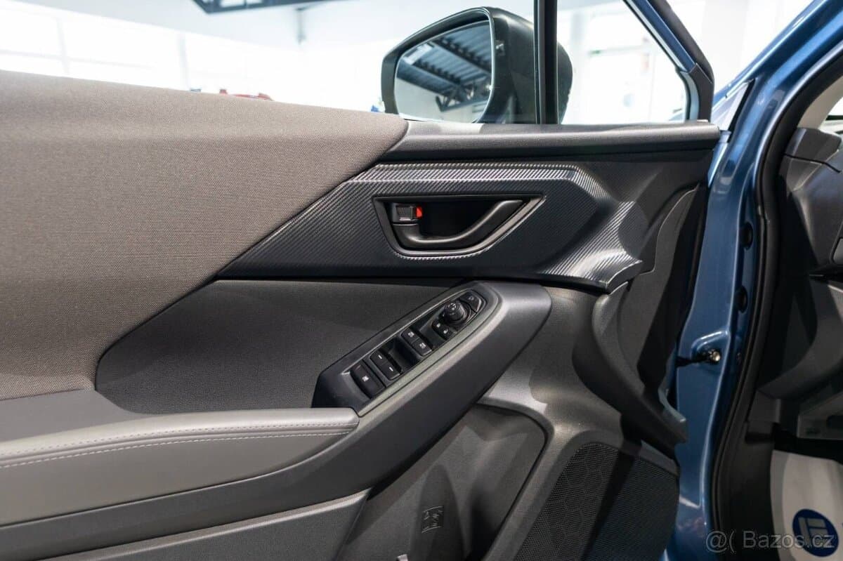 Subaru CROSSTREK - 17