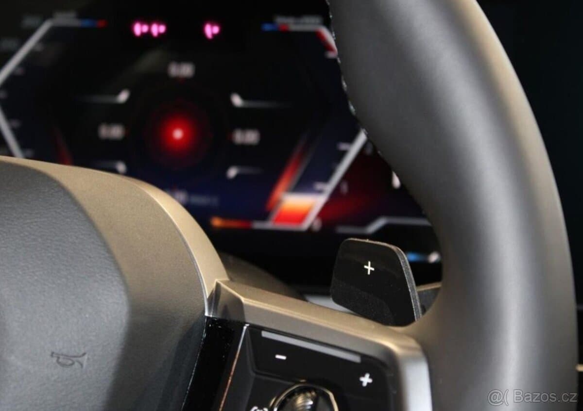 2025 BMW 5-SERIES - 17