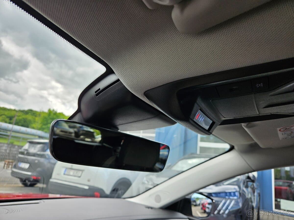 2022 Peugeot 308 - 17
