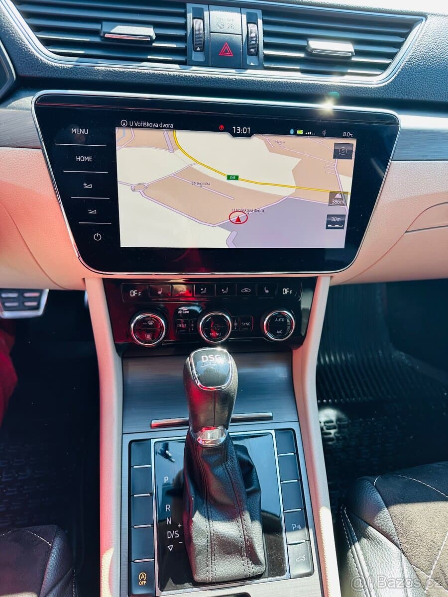 2020 Škoda SUPERB - 17