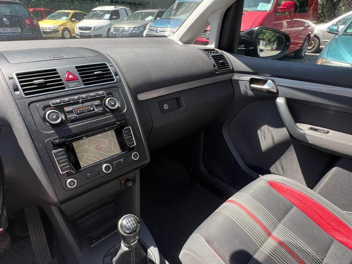 2012 Volkswagen TOURAN - 17