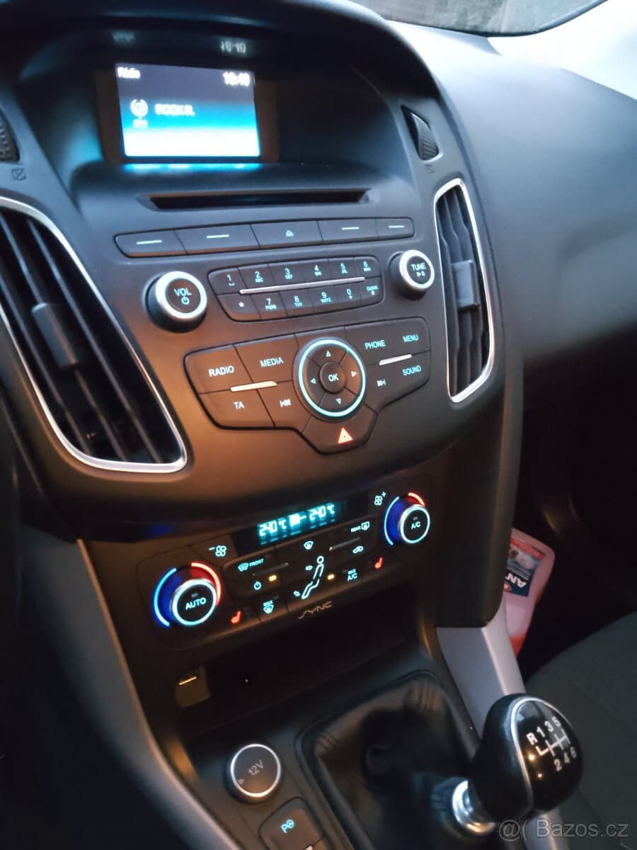 2016 Ford FOCUS - 17
