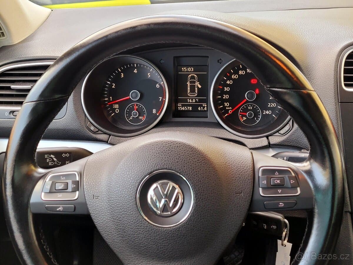 2010 Volkswagen GOLF - 17